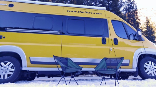 Fit RV Lance Travato Winter Camping