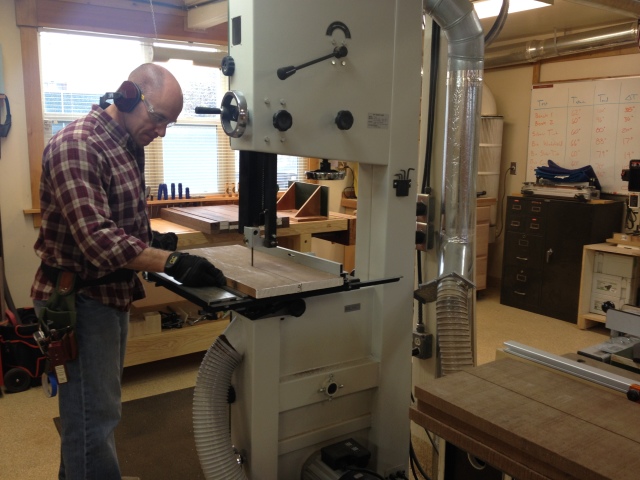 Ripping wide boards at bandsaw