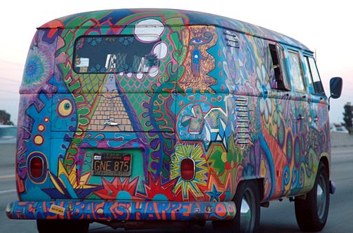 VW_Bus_T1_in_Hippie_Colors_2_retouched